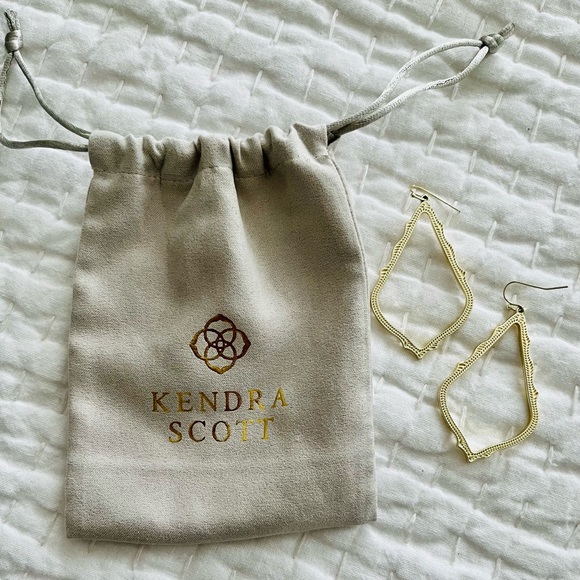 Kendra Scott Sophee Gold Open Drop Earrings With Dust Bag - Picture 3 of 5